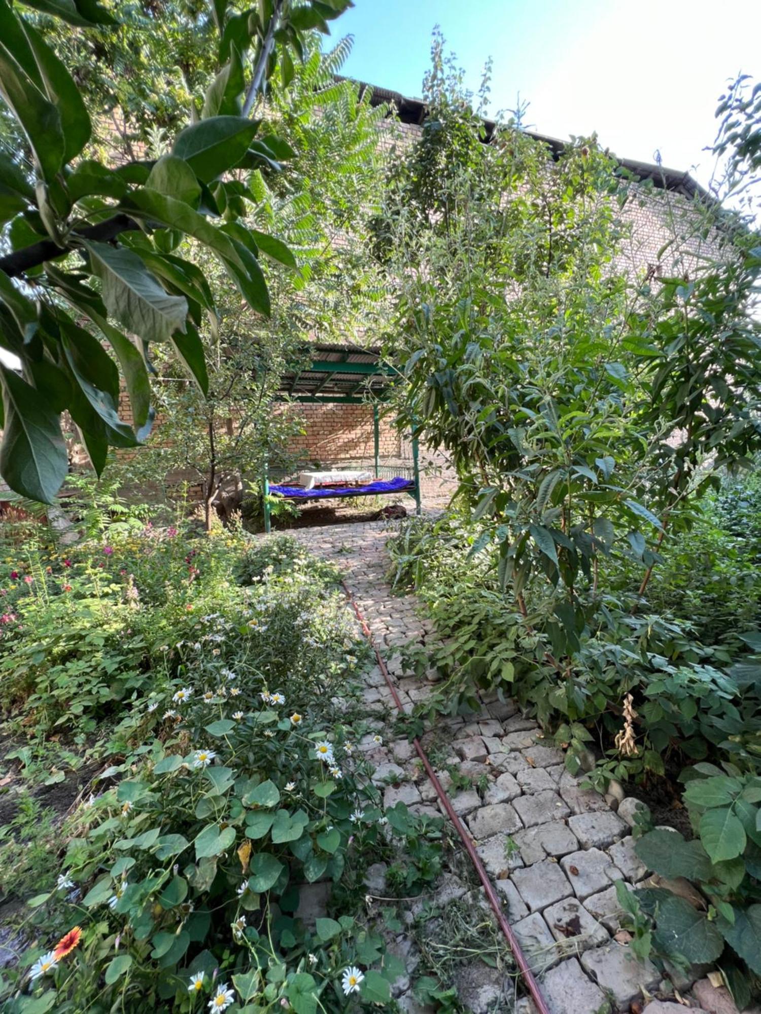 Lovely Home Osh Buitenkant foto