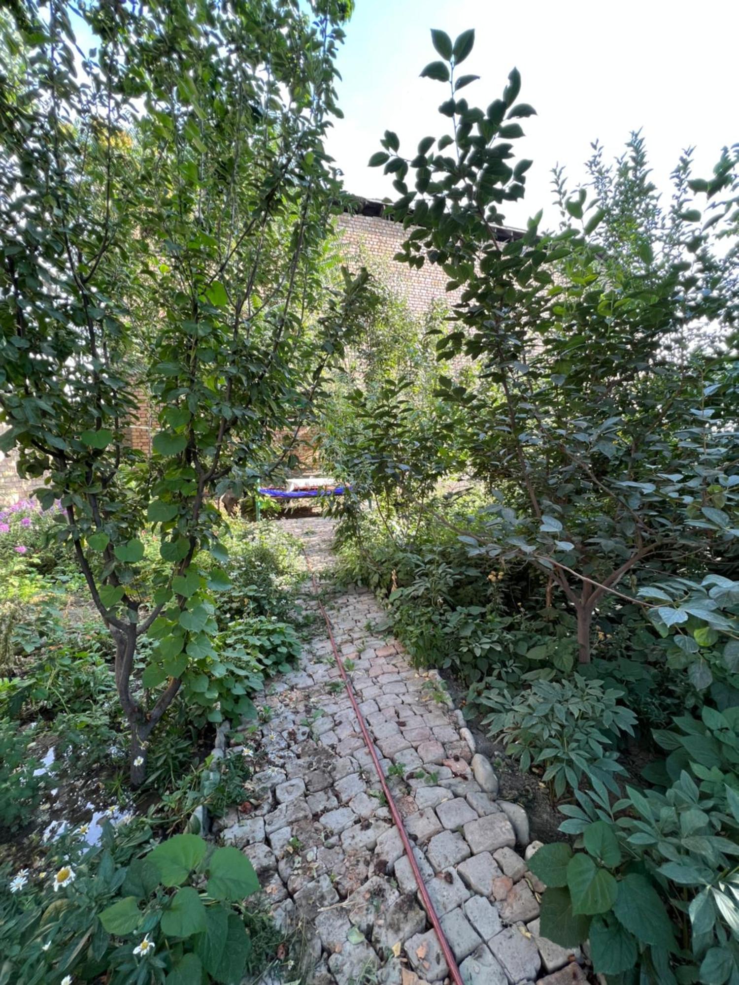 Lovely Home Osh Buitenkant foto